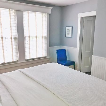 Crocker House Inn バインヤード・ヘブン エクステリア 写真